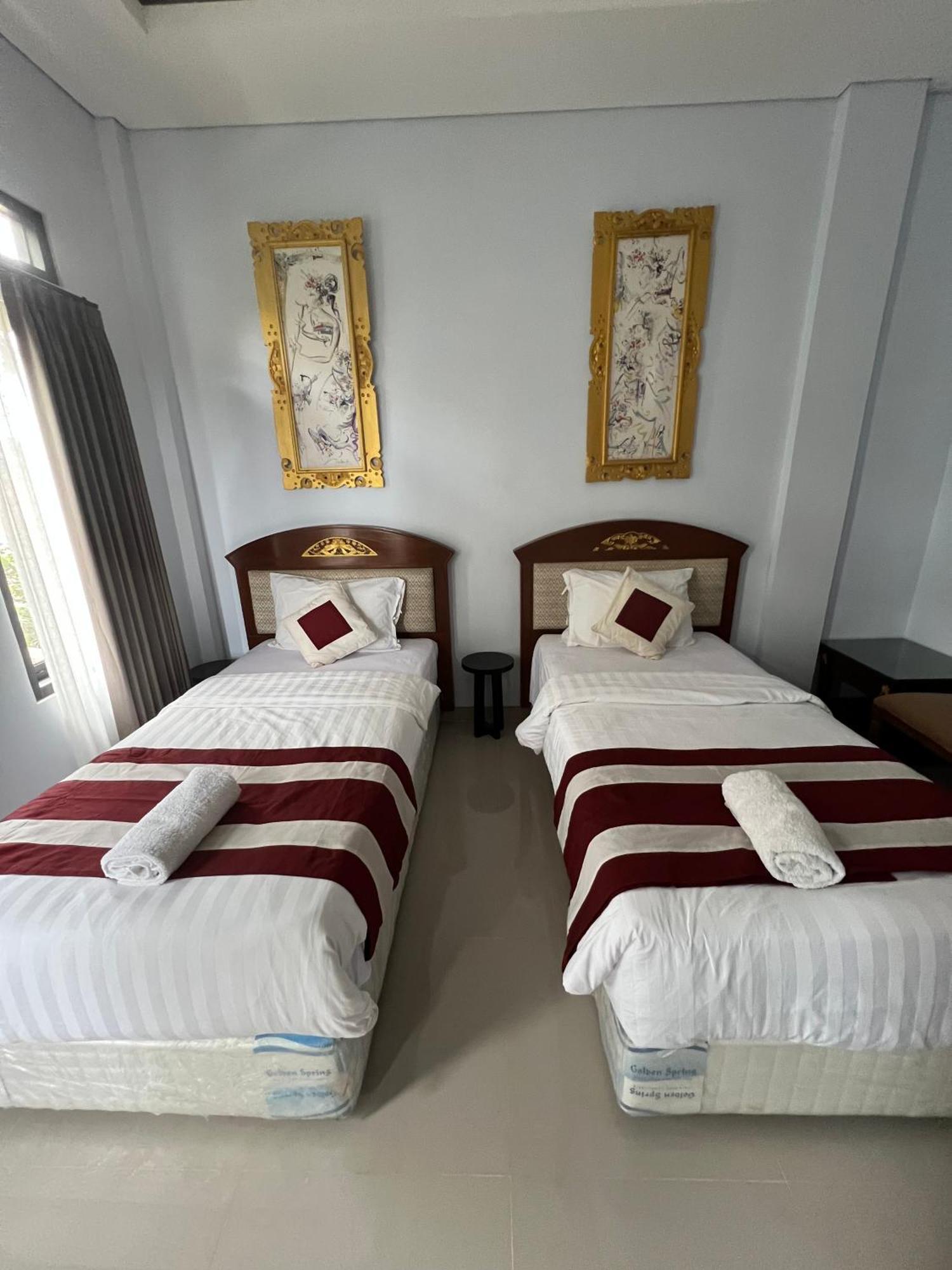 Mandhasativa Homestay Singaraja Exterior foto