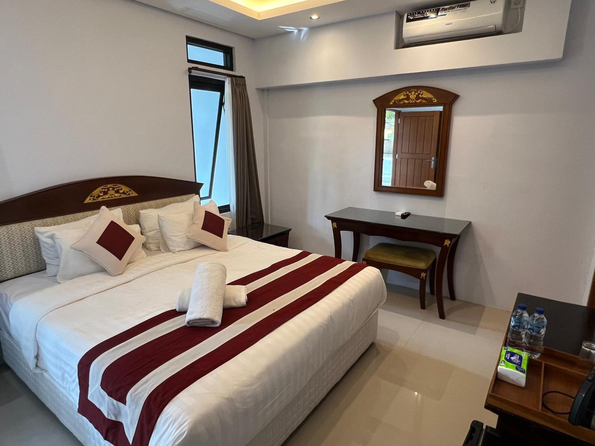 Mandhasativa Homestay Singaraja Exterior foto