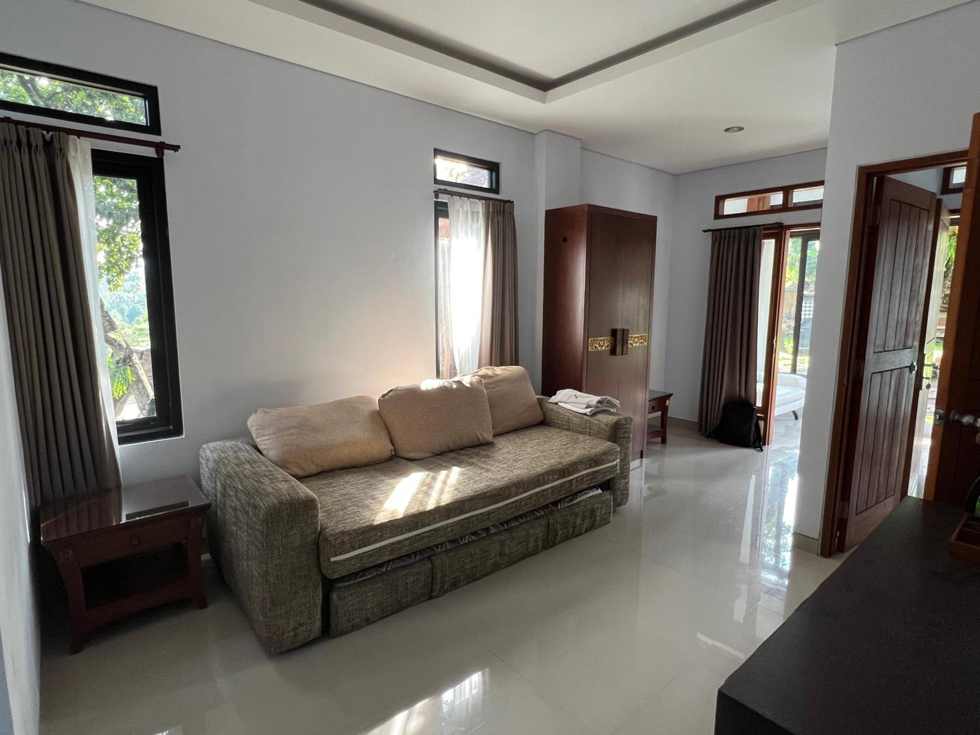Mandhasativa Homestay Singaraja Exterior foto